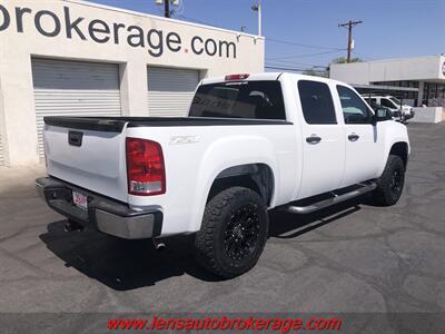 2011 GMC Sierra 1500 SLE  *Nice Crew Cab 4x4! - Photo 8 - Tucson, AZ 85705