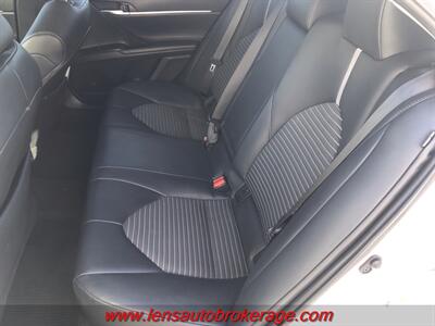 2019 Toyota Camry SE  *Super Sporty SE! - Photo 17 - Tucson, AZ 85705