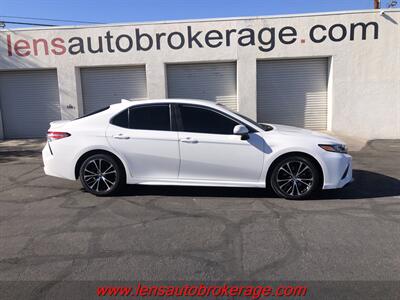 2019 Toyota Camry SE  *Super Sporty SE! Sedan