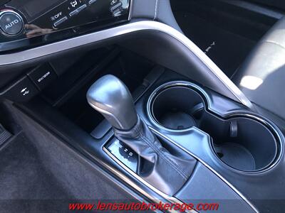 2019 Toyota Camry SE  *Super Sporty SE! - Photo 15 - Tucson, AZ 85705