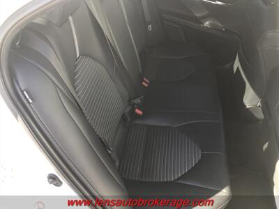 2019 Toyota Camry SE  *Super Sporty SE! - Photo 20 - Tucson, AZ 85705