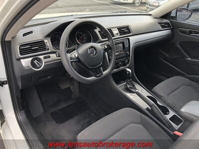 2016 Volkswagen Passat 1.8T S   - Photo 10 - Tucson, AZ 85705