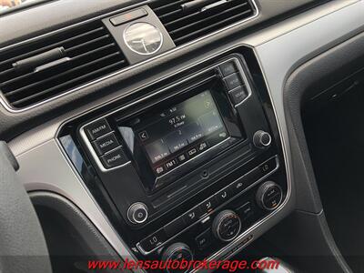 2016 Volkswagen Passat 1.8T S   - Photo 14 - Tucson, AZ 85705