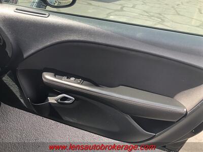 2016 Dodge Challenger SXT   - Photo 16 - Tucson, AZ 85705