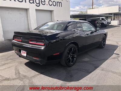 2016 Dodge Challenger SXT   - Photo 7 - Tucson, AZ 85705