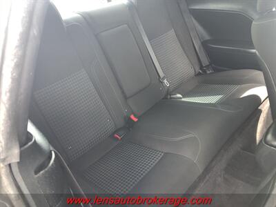 2016 Dodge Challenger SXT   - Photo 19 - Tucson, AZ 85705