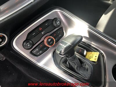2016 Dodge Challenger SXT   - Photo 13 - Tucson, AZ 85705