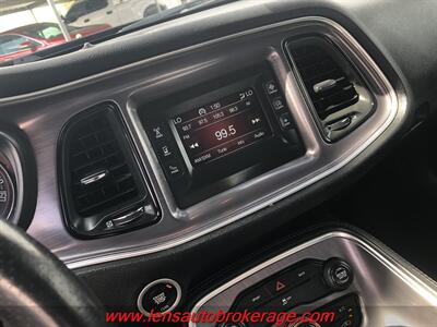2016 Dodge Challenger SXT   - Photo 12 - Tucson, AZ 85705