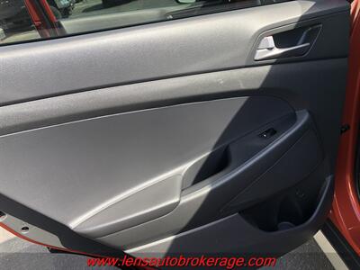 2017 Hyundai TUCSON Value  *61k Mile AWD! - Photo 18 - Tucson, AZ 85705