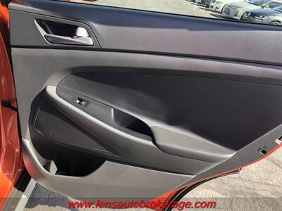 2017 Hyundai TUCSON Value  *61k Mile AWD! - Photo 21 - Tucson, AZ 85705