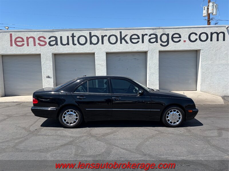 2000 Mercedes-Benz E 320  **$5,900 OUT THE DOOR**