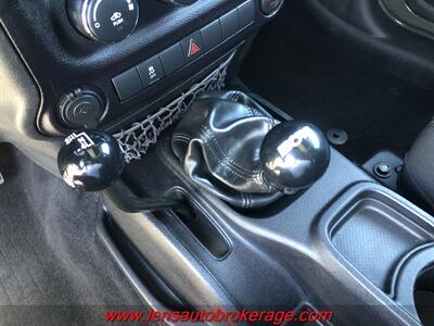 2016 Jeep Wrangler Unlimited Sport  *Cool Hard Top Jeep! - Photo 17 - Tucson, AZ 85705