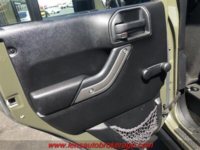 2016 Jeep Wrangler Unlimited Sport  *Cool Hard Top Jeep! - Photo 18 - Tucson, AZ 85705
