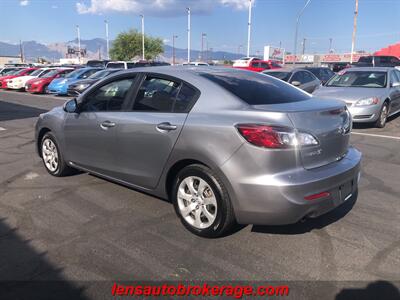 2013 Mazda Mazda3 i Sport   - Photo 6 - Tucson, AZ 85705