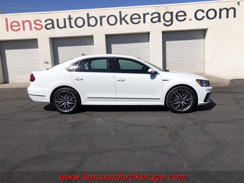 2017 Volkswagen Passat 1.8T R-Line  