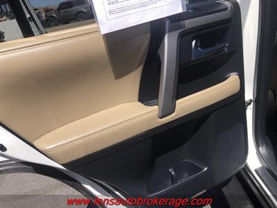 2016 Toyota 4Runner SR5 Premium   - Photo 17 - Tucson, AZ 85705