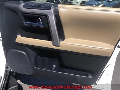 2016 Toyota 4Runner SR5 Premium   - Photo 23 - Tucson, AZ 85705