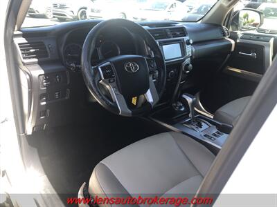 2016 Toyota 4Runner SR5 Premium   - Photo 10 - Tucson, AZ 85705