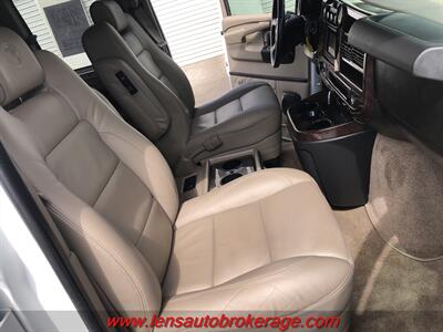 2010 Chevrolet Express 1500  *Beautiful 40k Mile Conversion Van! - Photo 31 - Tucson, AZ 85705