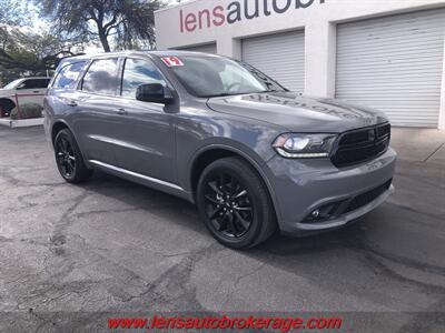 2019 Dodge Durango SXT  *Fresh In! Cool Cement Durango! - Photo 2 - Tucson, AZ 85705