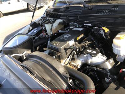 2018 RAM 3500 Laramie  *MegaCab Flatbed 4x4 Cummins! - Photo 23 - Tucson, AZ 85705