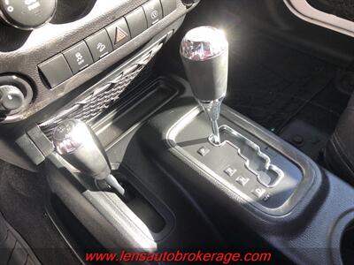 2017 Jeep Wrangler Unlimited Big Bear   - Photo 15 - Tucson, AZ 85705