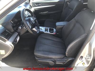 2011 Subaru Outback 2.5i   - Photo 11 - Tucson, AZ 85705