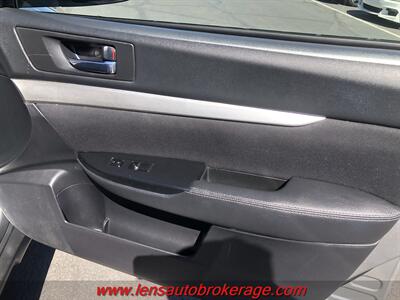 2011 Subaru Outback 2.5i   - Photo 21 - Tucson, AZ 85705