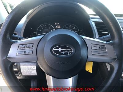 2011 Subaru Outback 2.5i   - Photo 13 - Tucson, AZ 85705