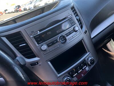 2011 Subaru Outback 2.5i   - Photo 14 - Tucson, AZ 85705