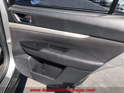2011 Subaru Outback 2.5i   - Photo 19 - Tucson, AZ 85705