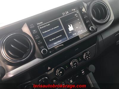 2020 Toyota Tacoma TRD Sport   - Photo 13 - Tucson, AZ 85705