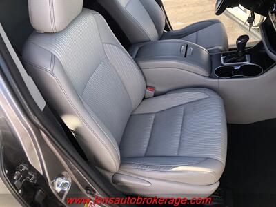 2017 Toyota Highlander LE Plus  *3rd Row Equipped! - Photo 24 - Tucson, AZ 85705