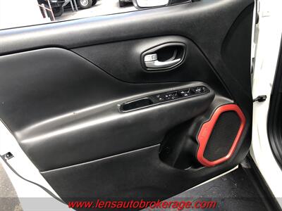 2019 Jeep Renegade Trailhawk  *Clean 91k Mile 4wd! - Photo 9 - Tucson, AZ 85705