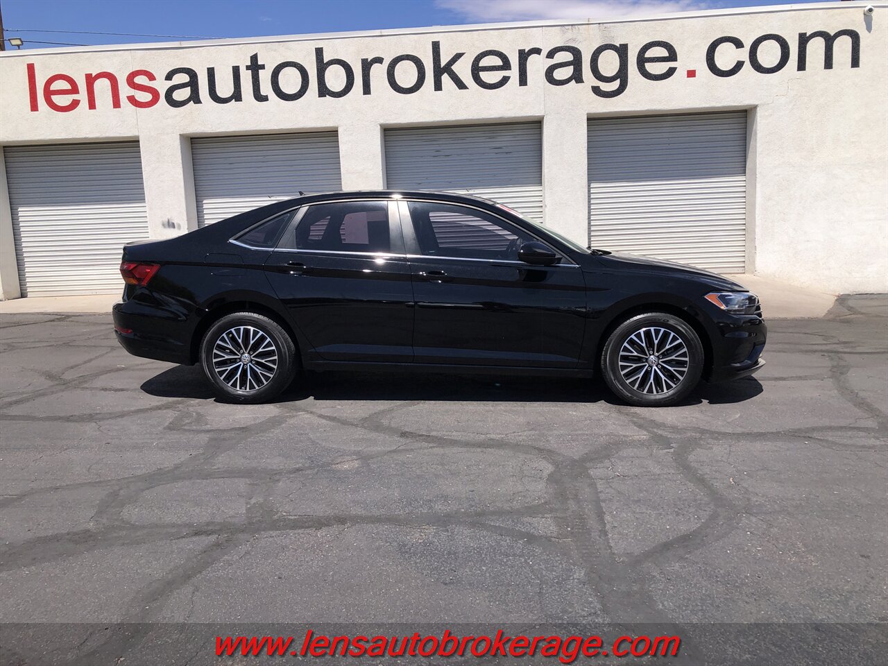 2019 Volkswagen Jetta SE  *95k Mile Sedan! - Photo 1 - Tucson, AZ 85705