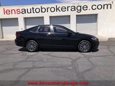 2019 Volkswagen Jetta SE  *95k Mile Sedan! Sedan