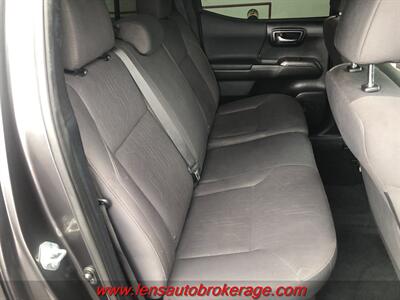 2017 Toyota Tacoma TRD Off-Road   - Photo 18 - Tucson, AZ 85705