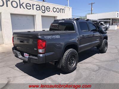 2017 Toyota Tacoma TRD Off-Road   - Photo 8 - Tucson, AZ 85705