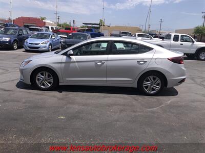 2019 Hyundai ELANTRA SEL  *Clean 91k Mile Sedan! - Photo 5 - Tucson, AZ 85705
