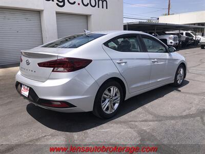 2019 Hyundai ELANTRA SEL  *Clean 91k Mile Sedan! - Photo 8 - Tucson, AZ 85705