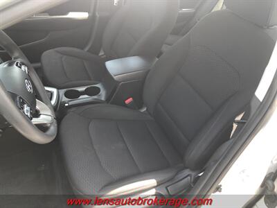 2019 Hyundai ELANTRA SEL  *Clean 91k Mile Sedan! - Photo 12 - Tucson, AZ 85705