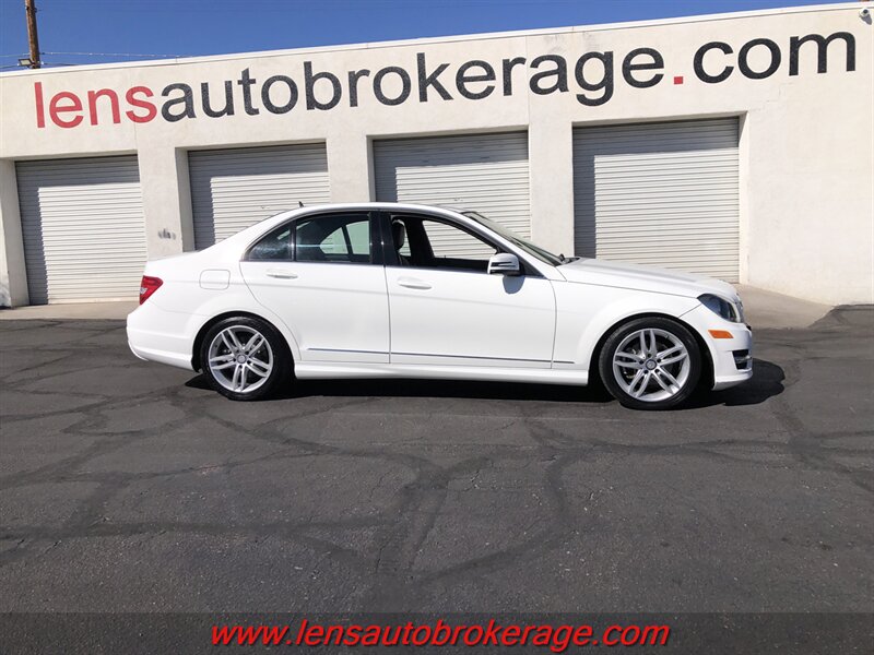 2014 Mercedes-Benz C 250 Sport  *Clean Benzo!