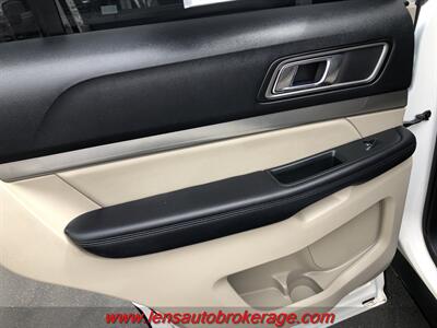 2018 Ford Explorer XLT  *3rd Row Equipped! - Photo 16 - Tucson, AZ 85705