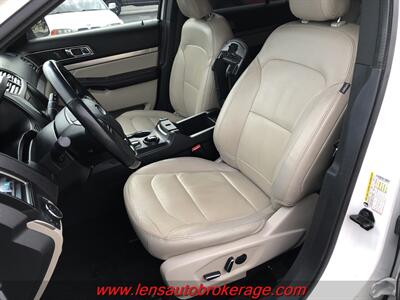 2018 Ford Explorer XLT  *3rd Row Equipped! - Photo 12 - Tucson, AZ 85705