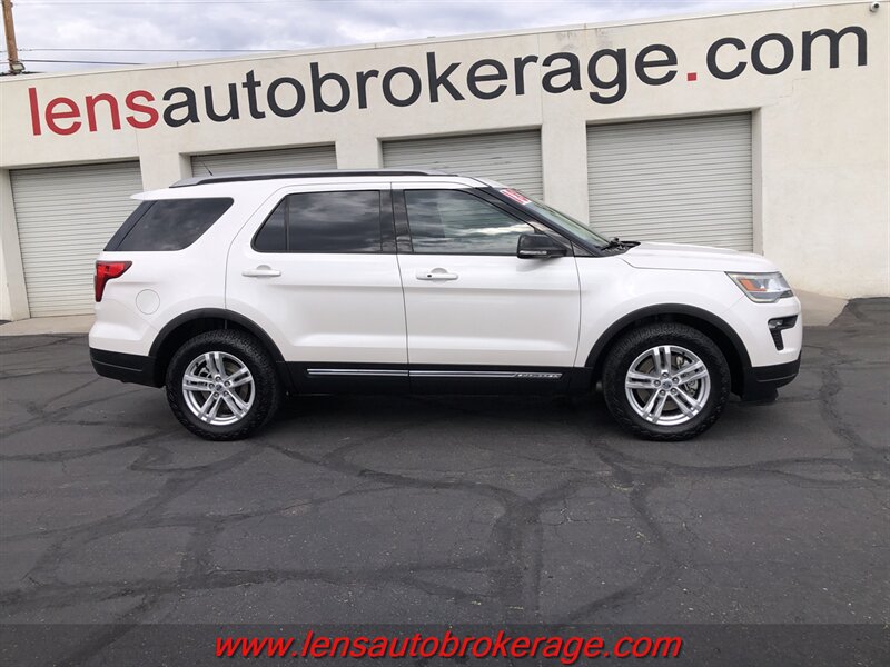 2018 Ford Explorer XLT  *3rd Row Equipped! *CARFAX 1 OWNER!!