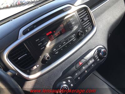 2016 Kia Sorento L   - Photo 14 - Tucson, AZ 85705