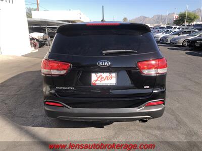 2016 Kia Sorento L   - Photo 7 - Tucson, AZ 85705