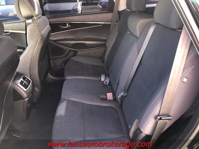 2016 Kia Sorento L   - Photo 17 - Tucson, AZ 85705
