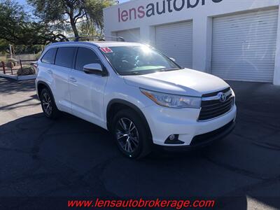 2016 Toyota Highlander XLE  *New Arrival, 3rd Row Equipped! - Photo 2 - Tucson, AZ 85705