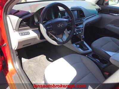 2020 Hyundai ELANTRA SEL   - Photo 10 - Tucson, AZ 85705